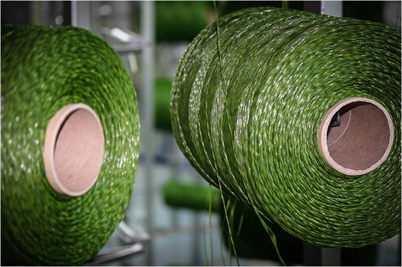 Le gazon synthétique Exelgreen est ignifugé fil par fil