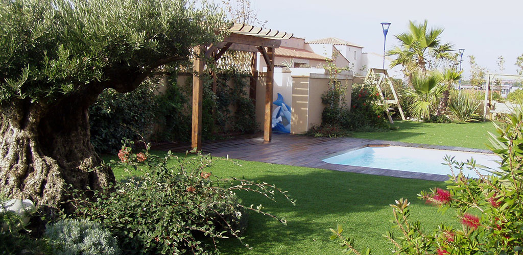 artificial turf layed in a garden