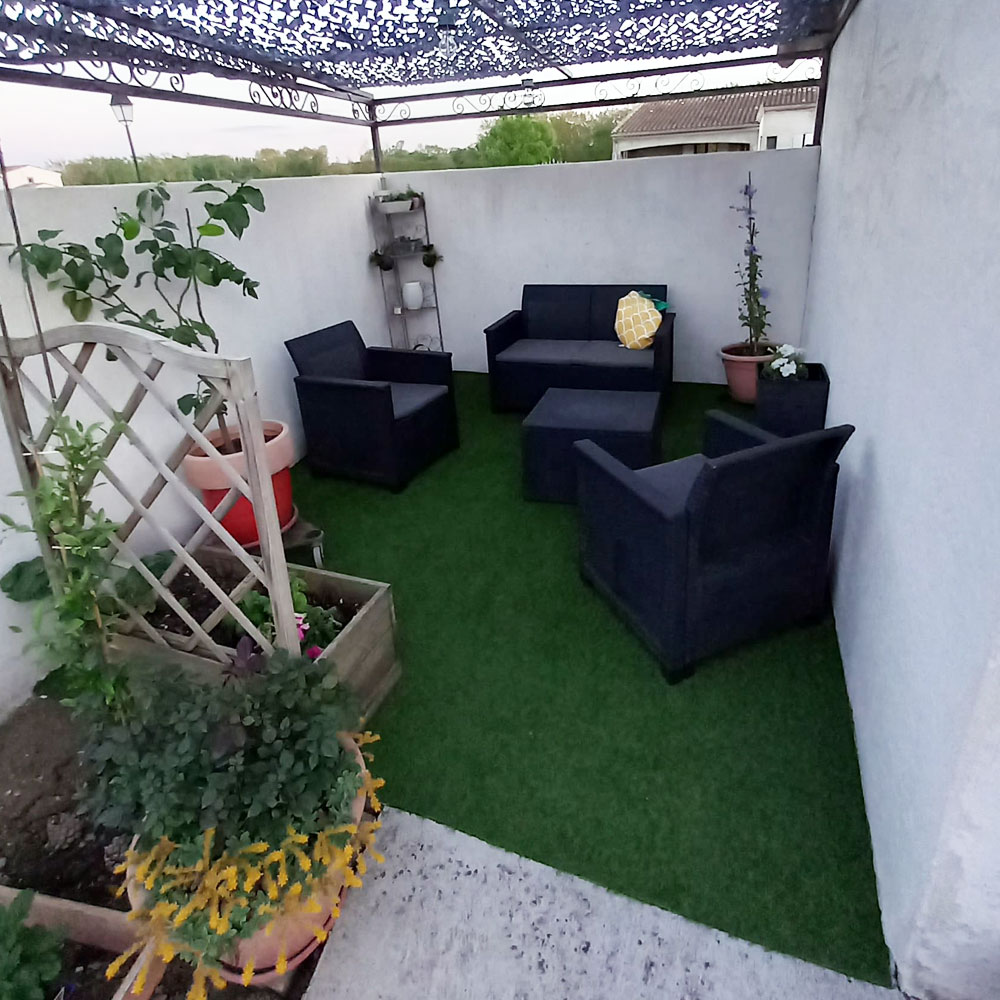 Balcon, terrasse, jardin, comment choisir sa fausse pelouse ?