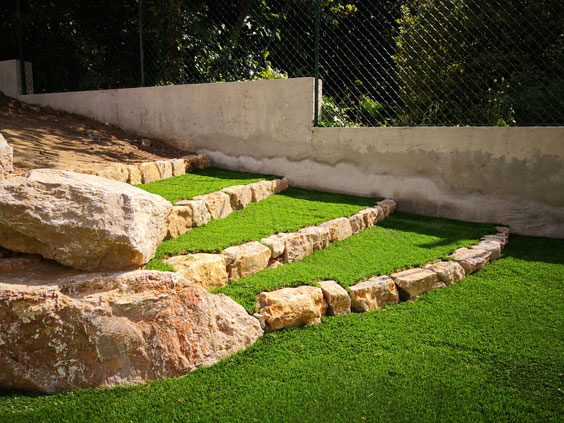 Artificial grass on stairs