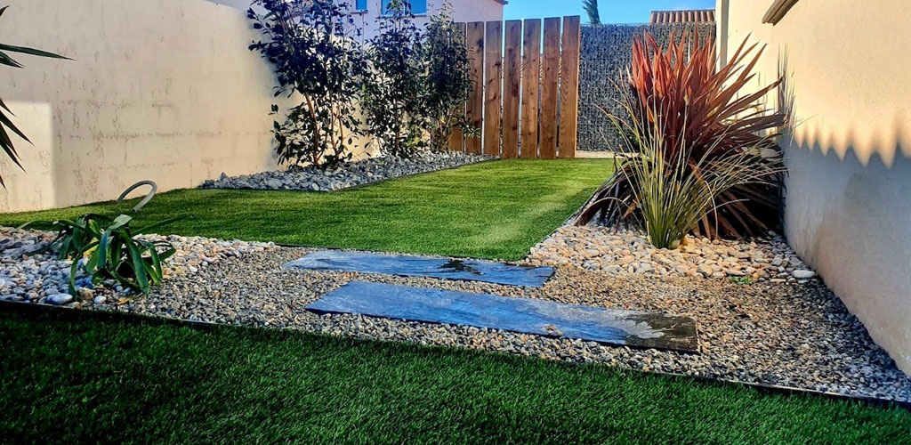 Landscaped garden with fake lawn