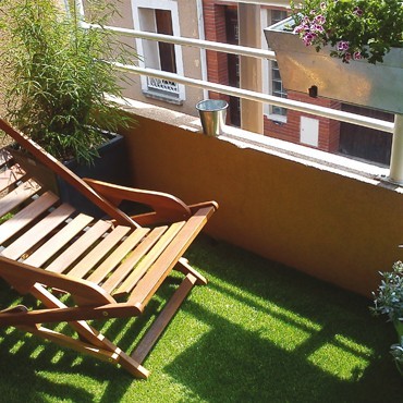 Gazon synthétique à usage résidentiel et ornemental pour balcon